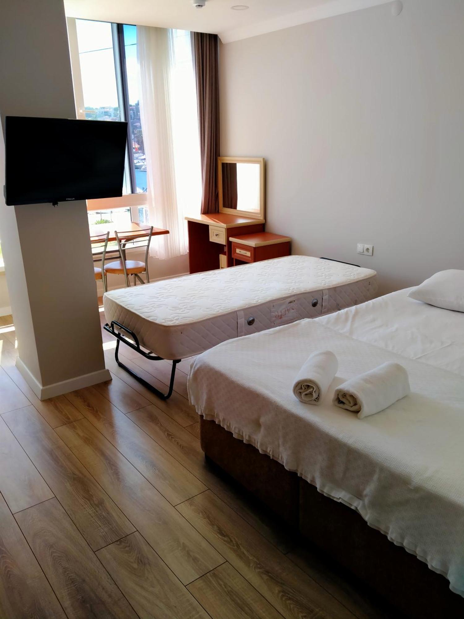 Venues Park Apart Suites Çeşme Cameră foto